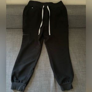 Figs Zamora Medium Petite high waisted scrub pants black